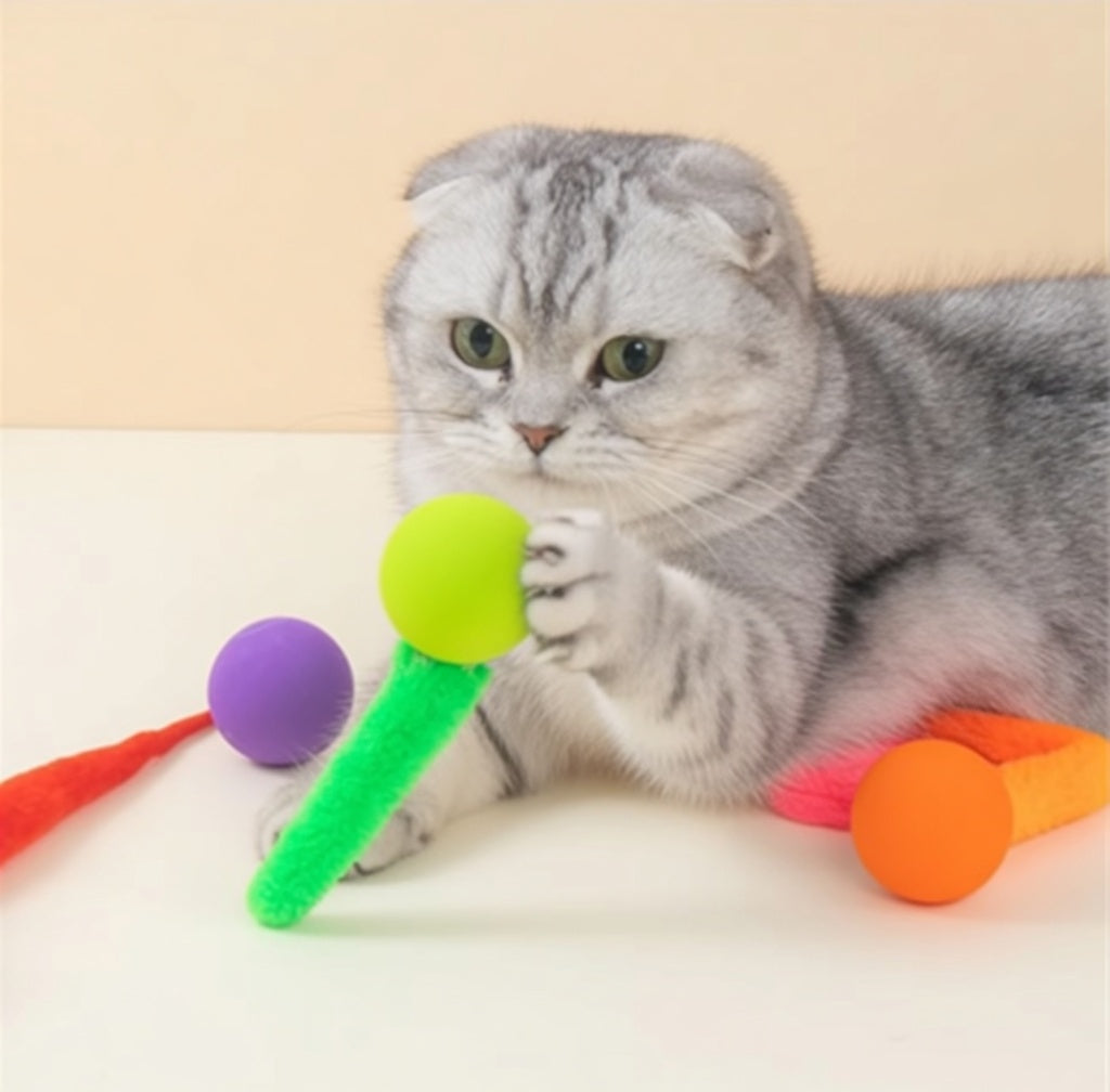 Premium Cat Toy – 3 Fuzzy Wiggly Balls(Random Color)
